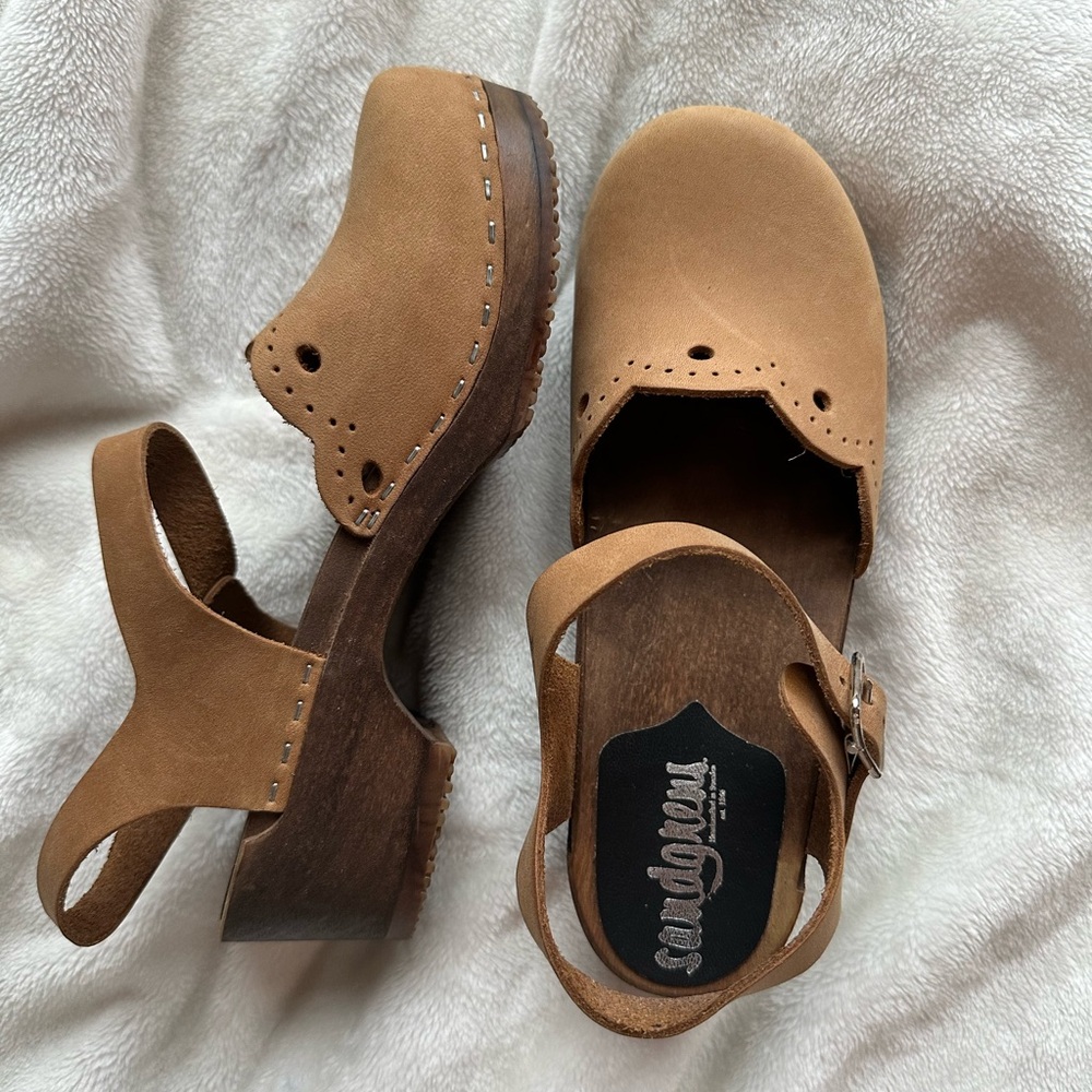 SANDGRENS leather clog NWOB